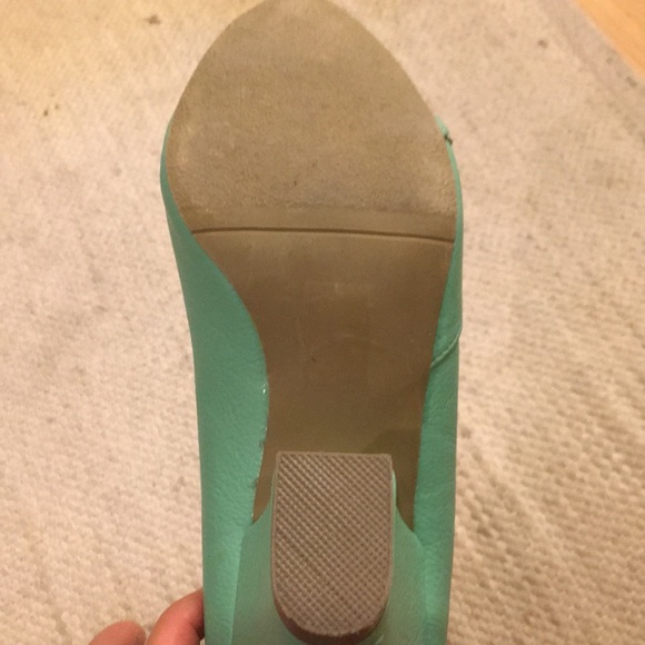Modcloth mint green peep toe heels - Picture 6 of 8